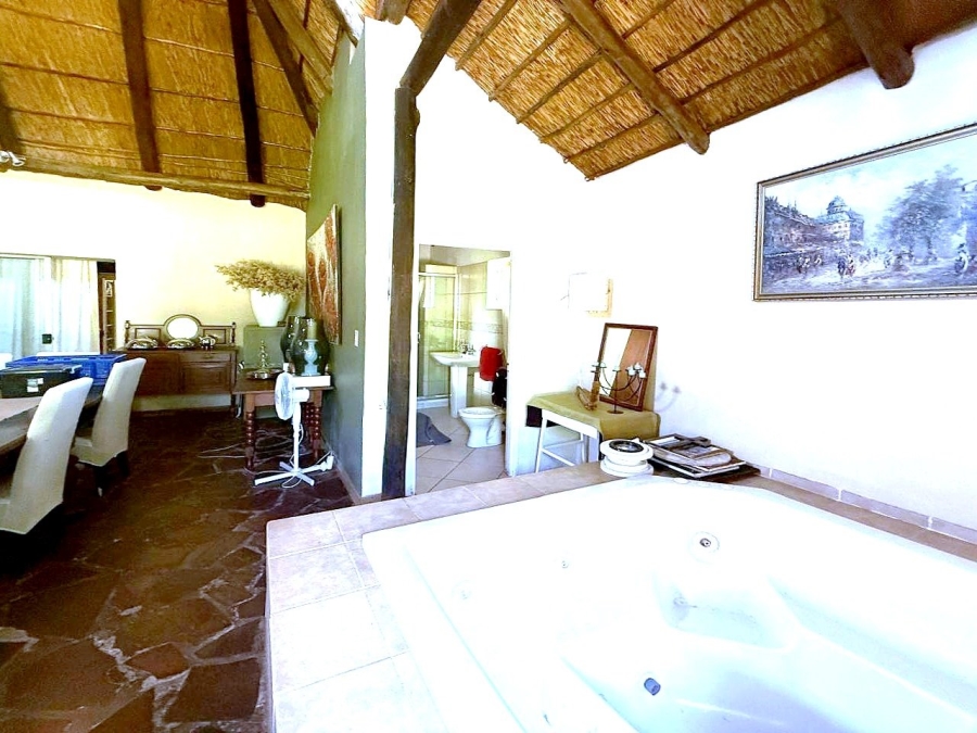 4 Bedroom Property for Sale in Griekwastad Northern Cape